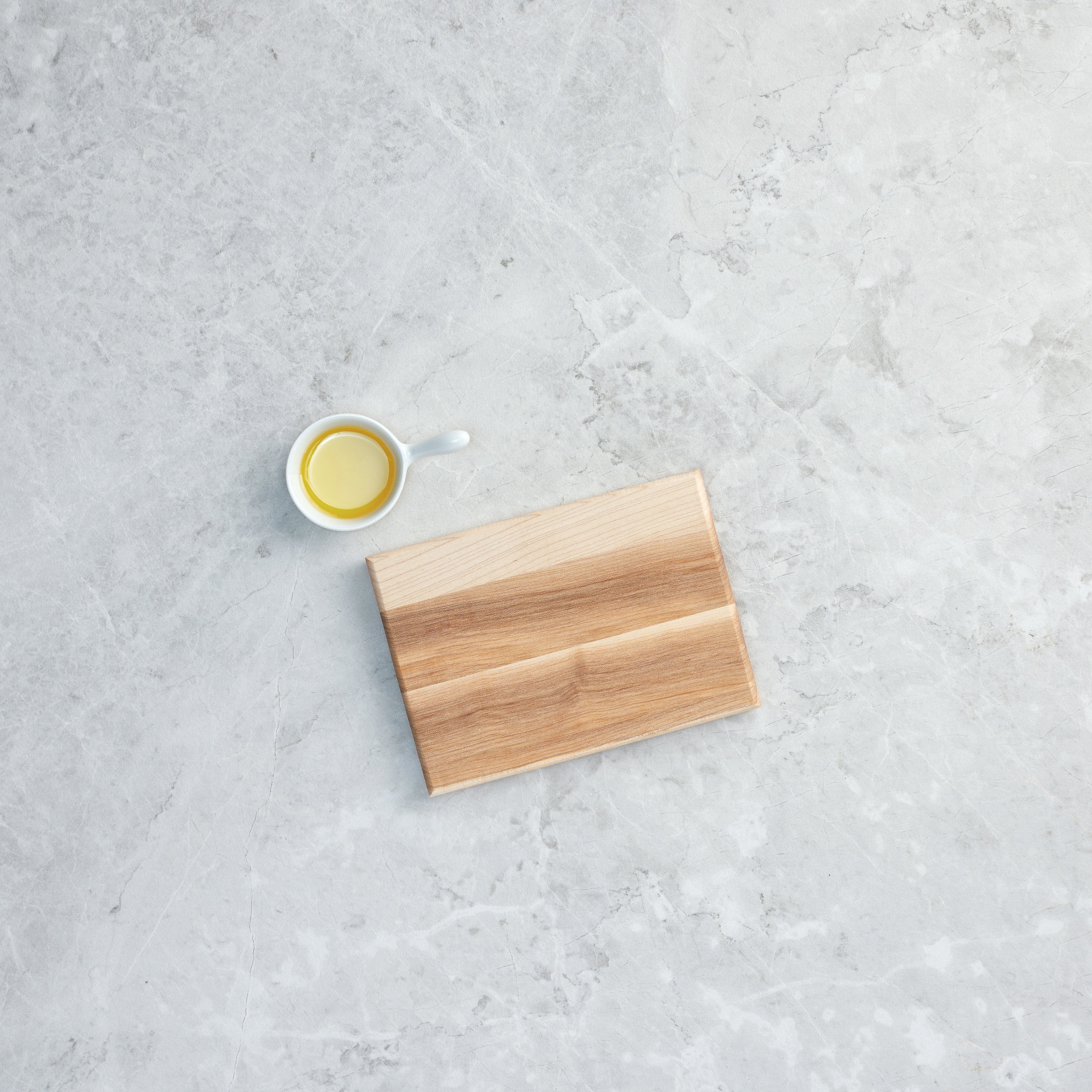 Maple Cutting Board, Edge Grain, 5 x 7 x 0.75 in